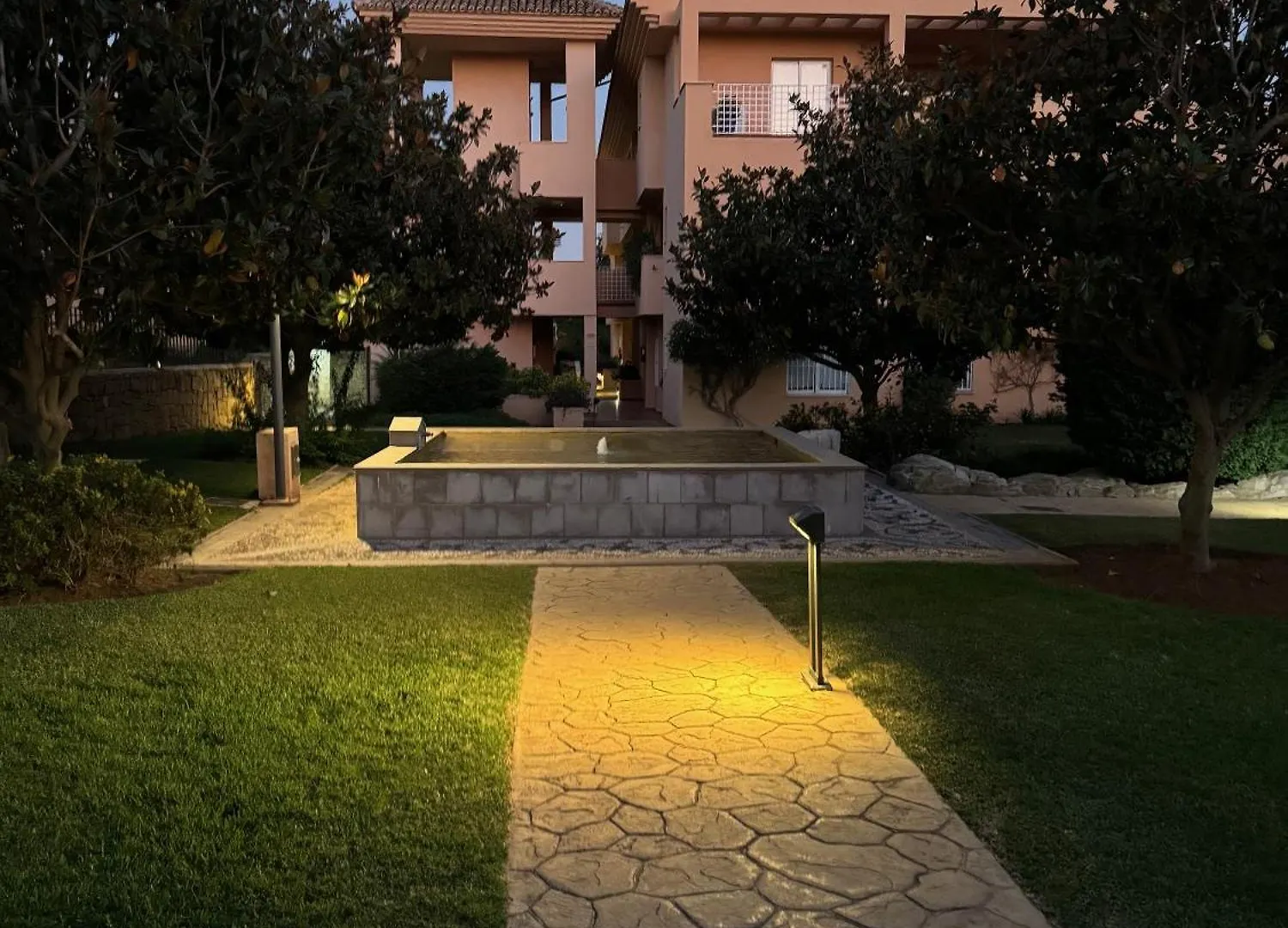 Piso-Lechuza Elviria Marbella 2 Bedroom Penthouse-Maisonette Apartment In Elviria-Marbella- Urb Los Jardines De Santa Maria Golf Spain