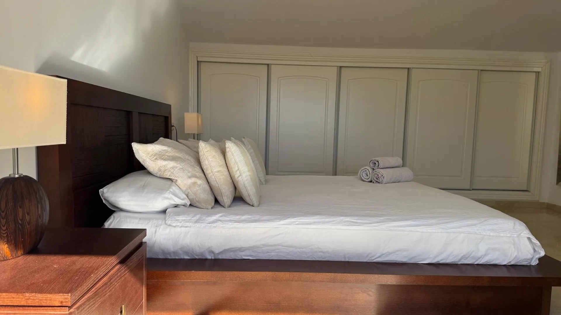 Piso-Lechuza Elviria Marbella 2 Bedroom Penthouse-Maisonette Apartment In Elviria-Marbella- Urb Los Jardines De Santa Maria Golf 0*,