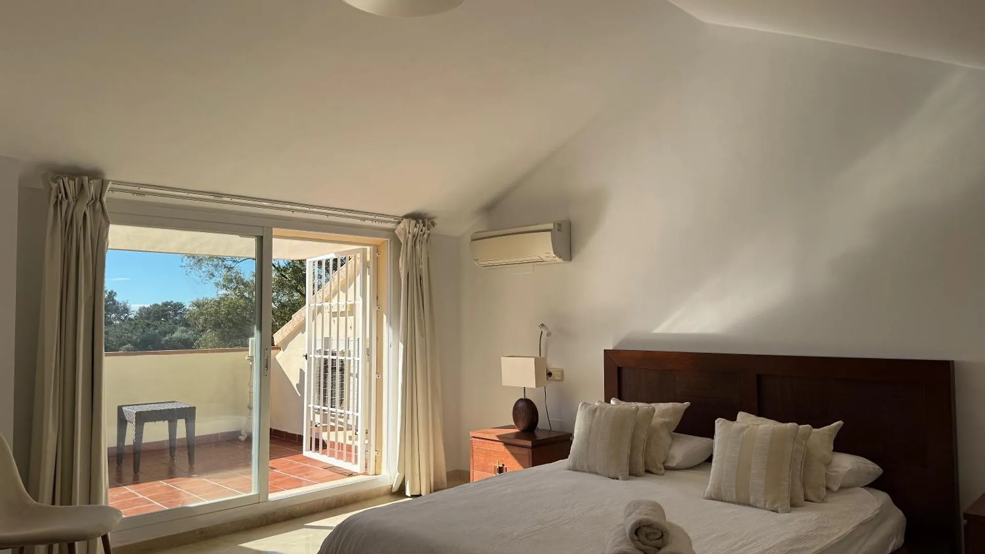 Piso-Lechuza Elviria Marbella 2 Bedroom Penthouse-Maisonette Apartment In Elviria-Marbella- Urb Los Jardines De Santa Maria Golf 0*,